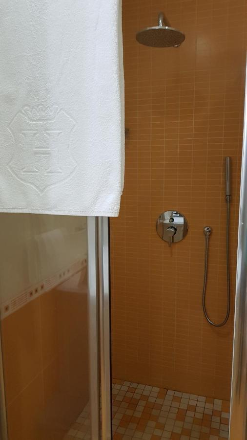 Appartement Hulk à Vrsac Extérieur photo