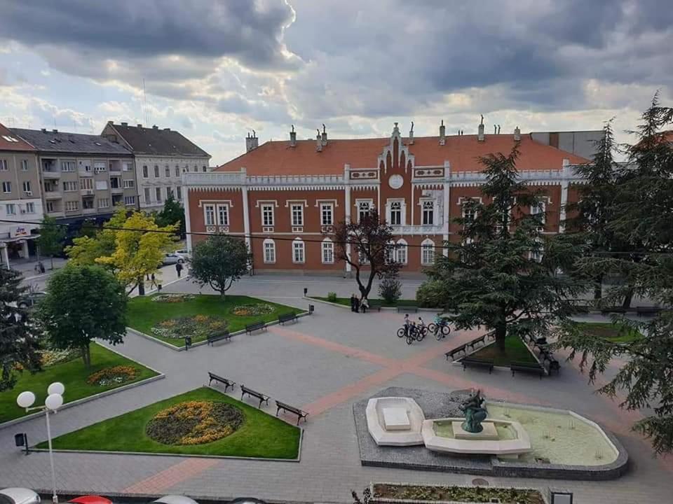 Appartement Hulk à Vrsac Extérieur photo